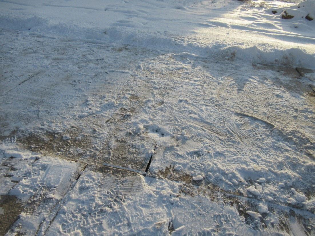 Замер раскрытия шва между плитами Замер раскрытия шва между плитами