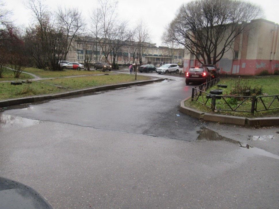 Внутридворовой проезд после ремонта Внутридворовой проезд после ремонта