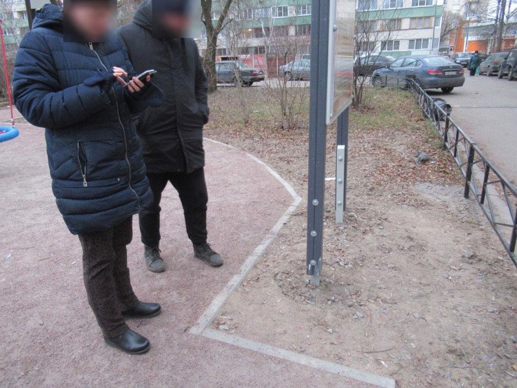 Неровность газона и набивки Неровность газона и набивки