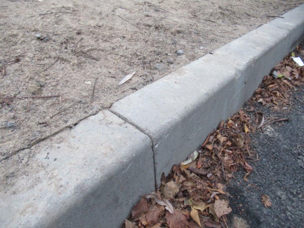 Шов бортового камня без заполнения Шов бортового камня без заполнения