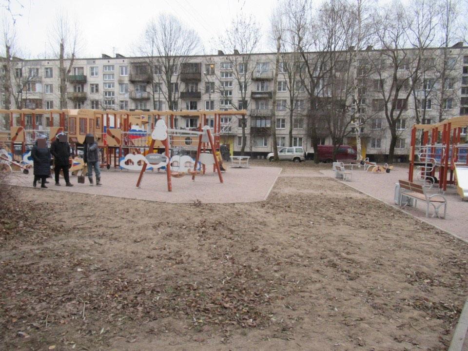 Неровность газона и набивки Неровность газона и набивки