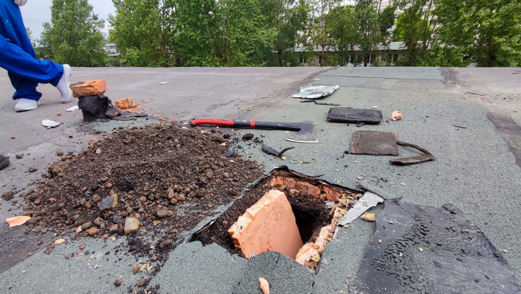 Локальное вскрытие мягкой кровли при обследовании после капитального ремонта